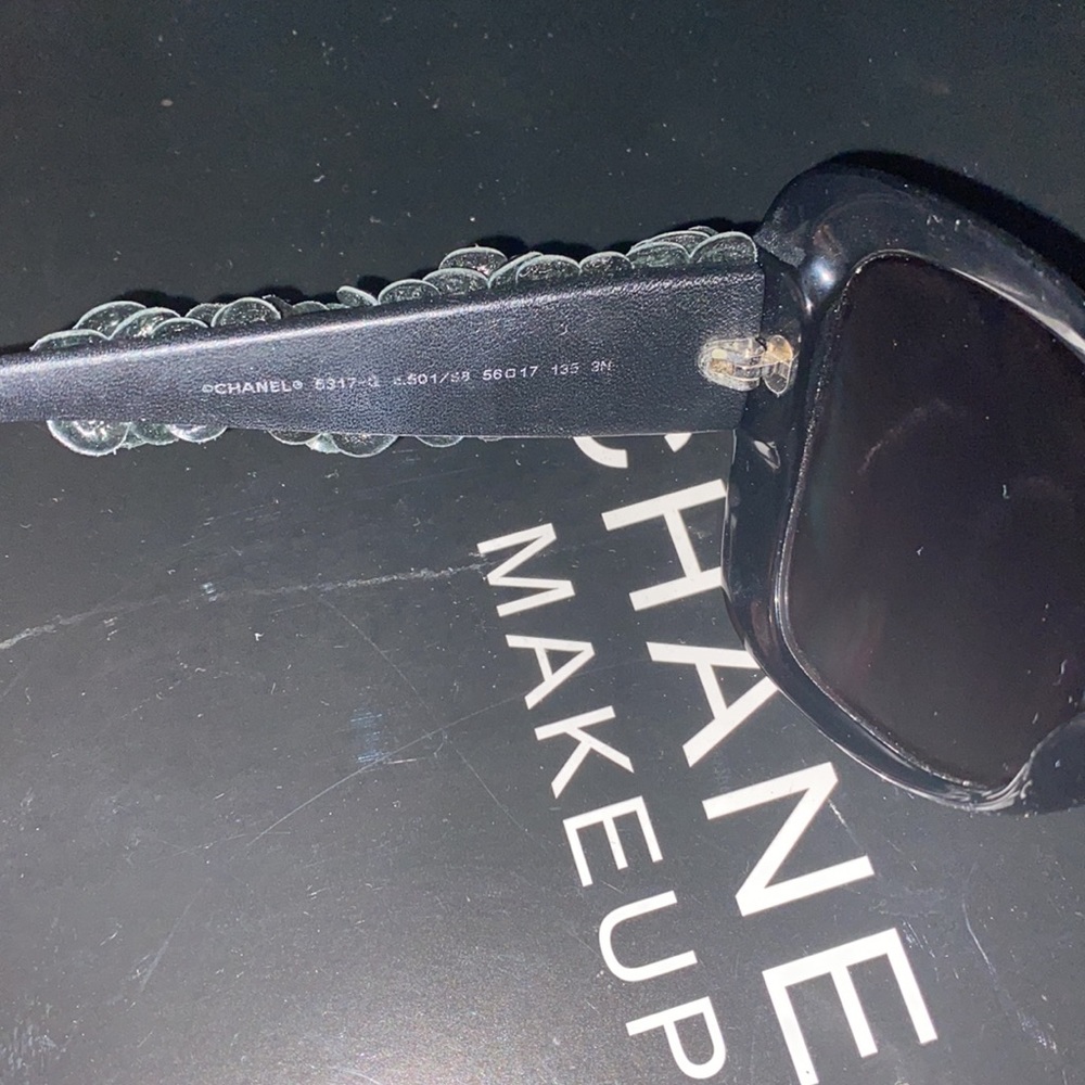 Chanel sunglasses 🕶 - Picture 5 of 7